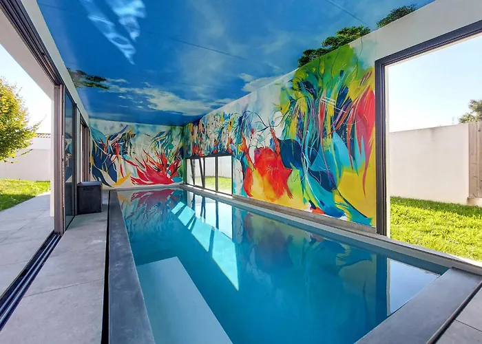 度假居 Piscine Interieure