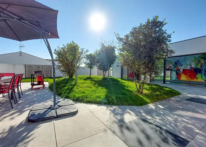 度假居 Piscine Interieure