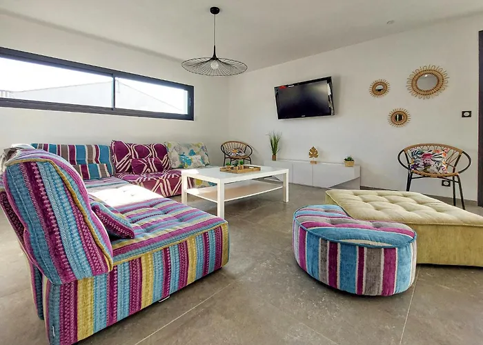 Piscine Interieure 鲁瓦扬