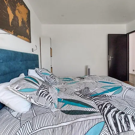 Holiday home Piscine Interieure