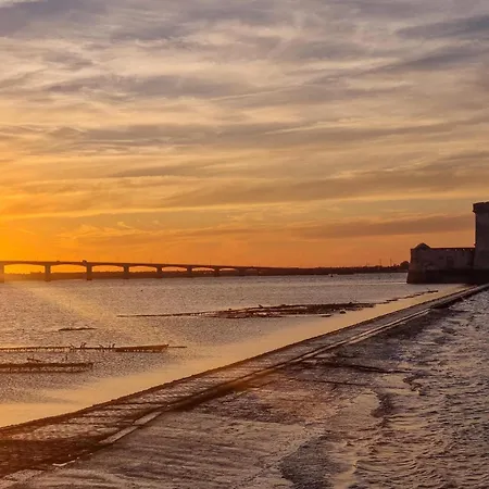 Holiday home Piscine Interieure