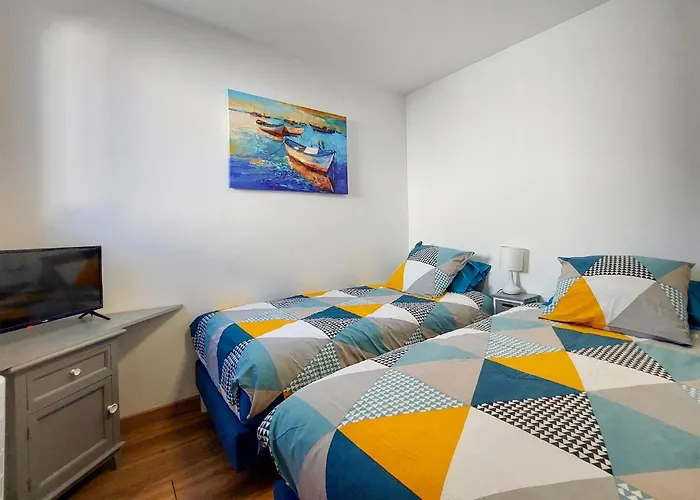 Piscine Interieure Hébergement de vacances